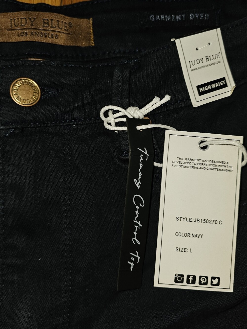 Judy Blue Dark Navy High-Waist Bermuda Shorts Large NWT - Picture 5 of 7